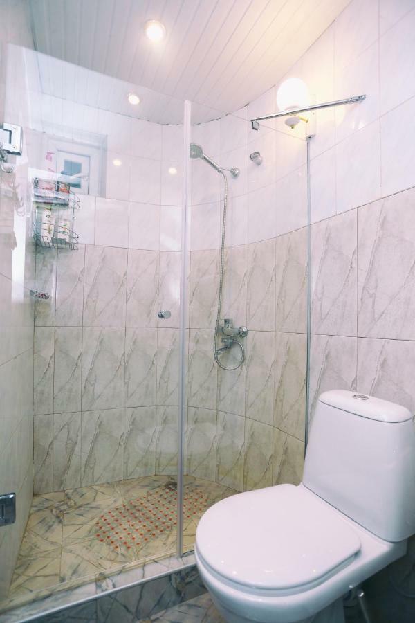 Apartment On Freedom Square Diuma Street Tbilissi Extérieur photo